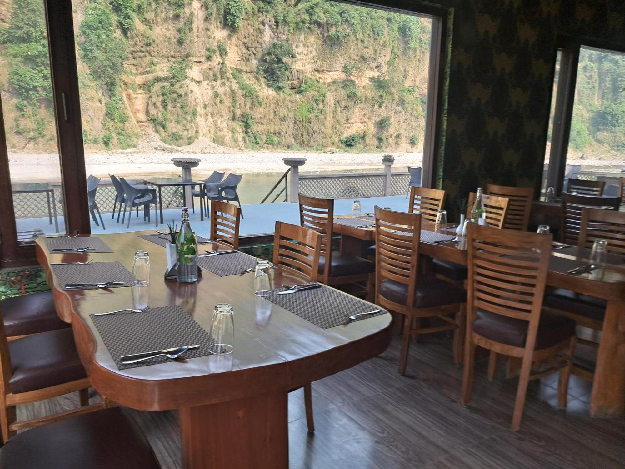 Bel-La Monde Hotel "Riverside" - Jim Corbett Garjia エクステリア 写真